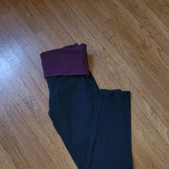 PINK Yoga Pants - Picture 2 of 2